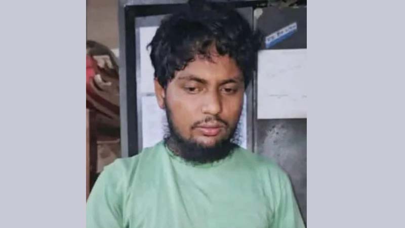 ৭ বছরের শিশুকে ধর্ষণ, মসজিদের ইমাম আটক