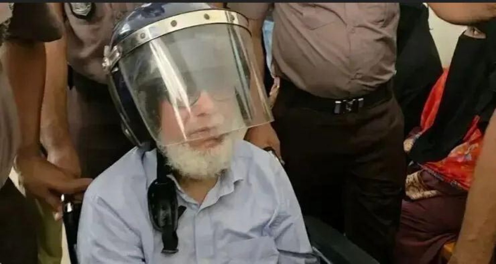 আরেক মামলায় গ্রেফতার খায়রুল হক, কারামুক্তি আপাতত স্থগিত