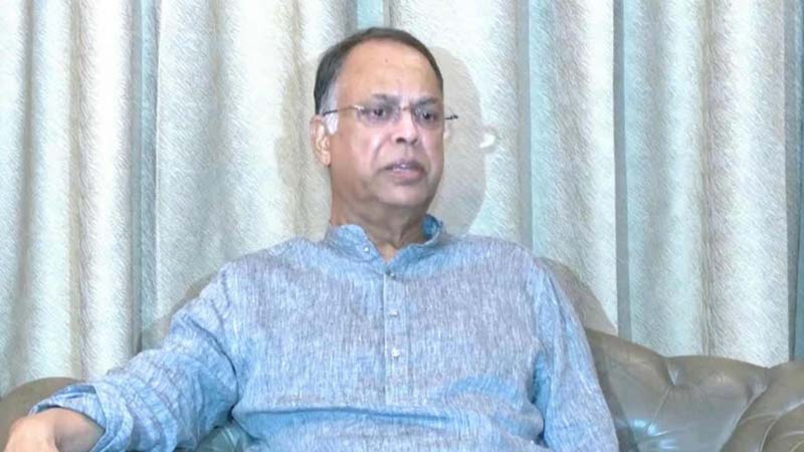 প্যানিক হবেন না, প্রয়োজন অনুযায়ী তেল নিন : জ্বালানি মন্ত্রী