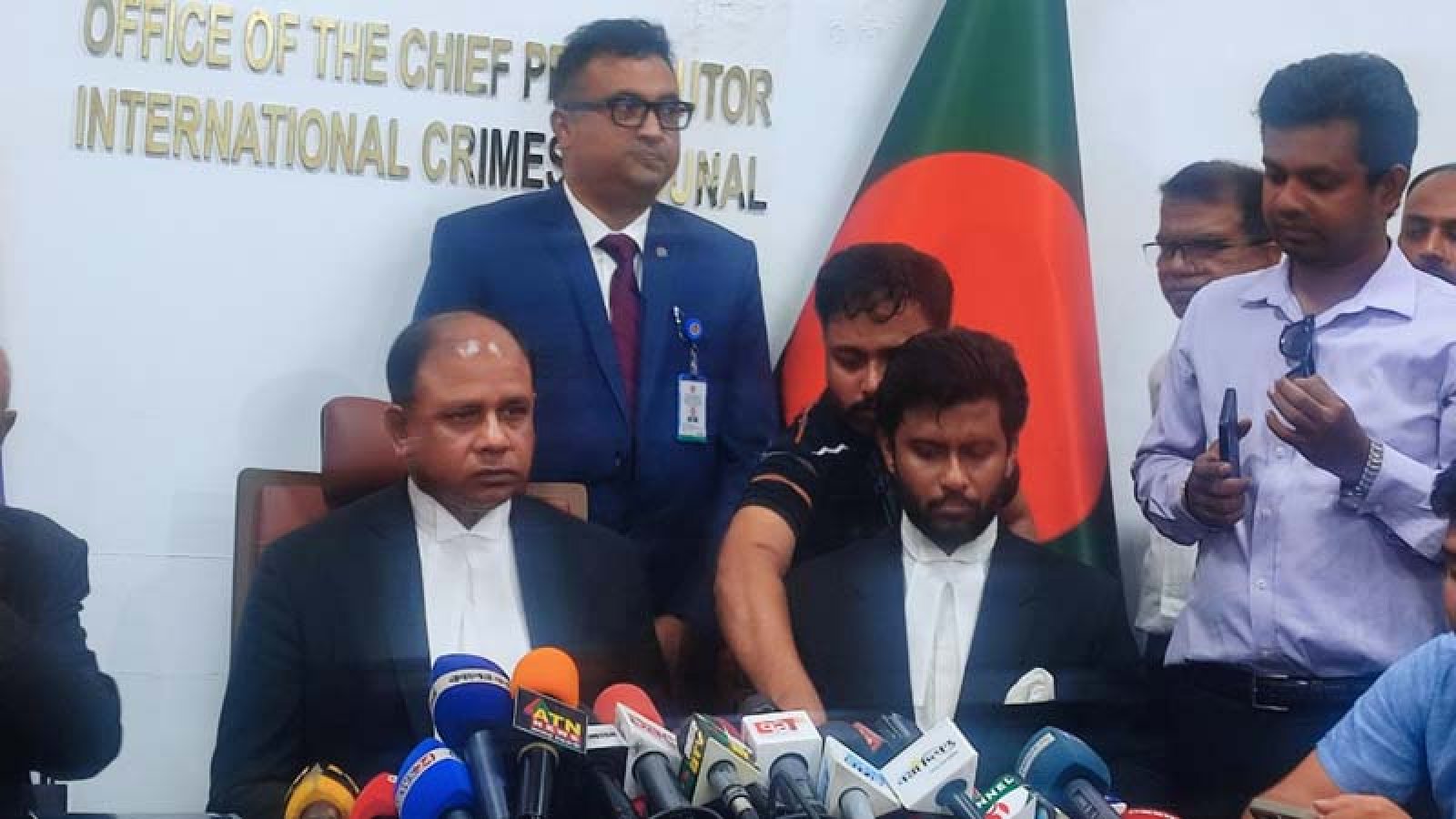 ঘুষের অভিযোগ বিচারপ্রক্রিয়াকে প্রশ্নবিদ্ধ করে : চিফ প্রসিকিউটর