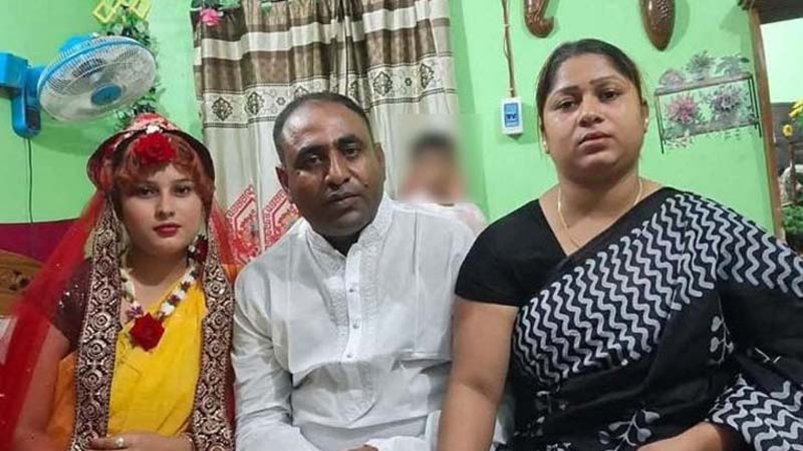 নওগাঁয় শ্যালিকাকে বিয়ে, সমালোচনায় তালাকের ঘোষণা
