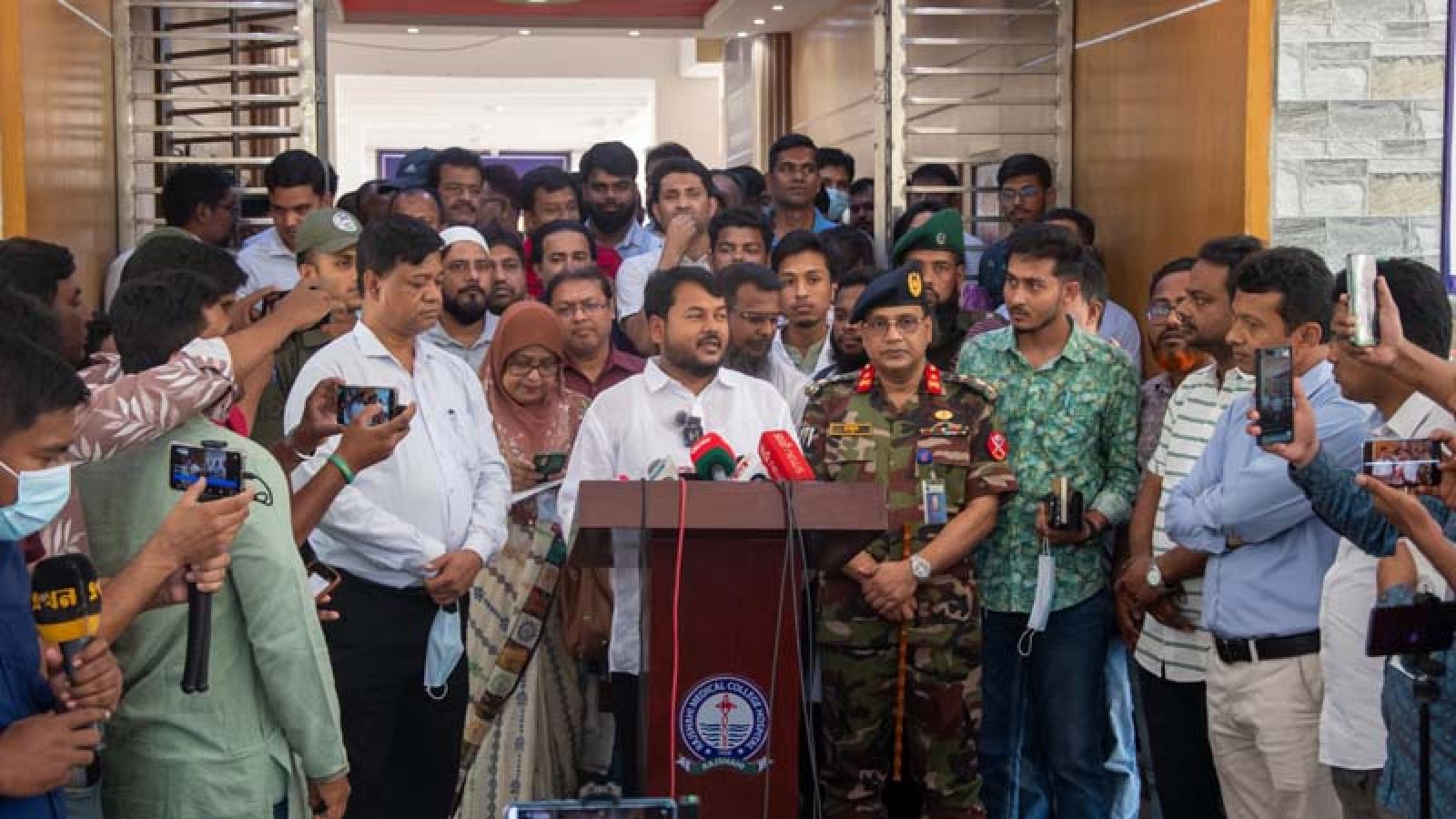 সকলের সম্মিলিত প্রচেষ্টায় আমরা হাম নিয়ন্ত্রণে রাখতে পারবো : রাসিক প্রশাসক