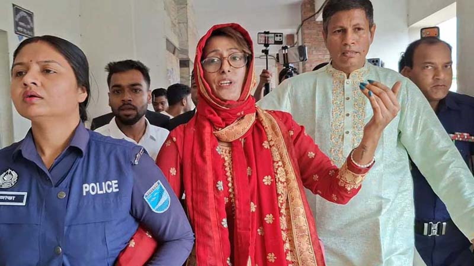 স্মৃতিসৌধে শ্রদ্ধা জানাতে গিয়ে আটক মিষ্টি সুভাষসহ ২ জন রিমান্ডে