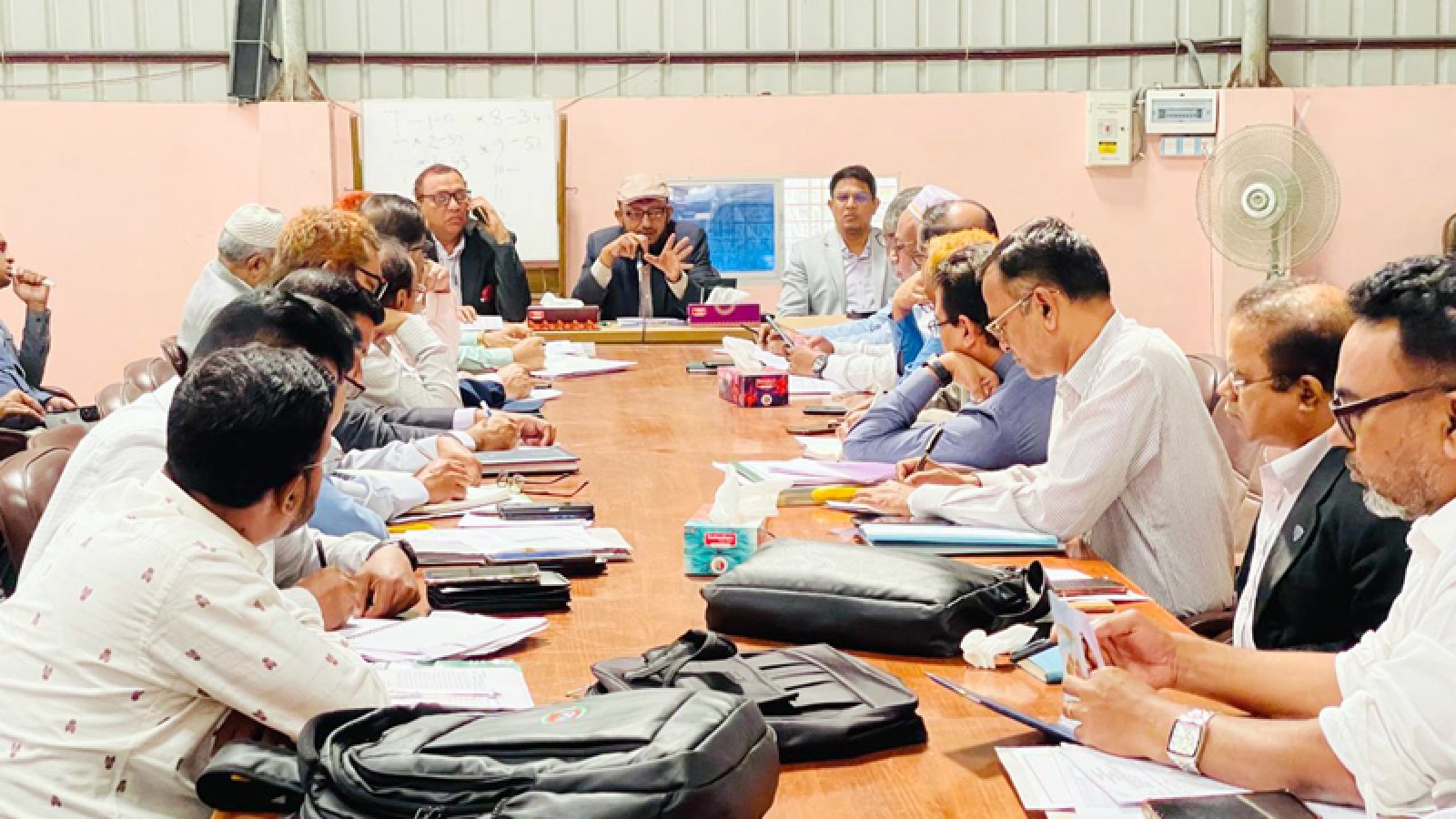 বরেন্দ্র বহুমুখী উন্নয়ন কর্তৃপক্ষের মাসিক সমন্বয় সভা অনুষ্ঠিত