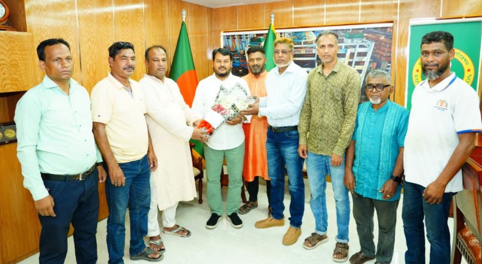 রাসিক প্রশাসকের সঙ্গে বিপিজেএর নবনির্বাচিতদের সৌজন্য সাক্ষাৎ