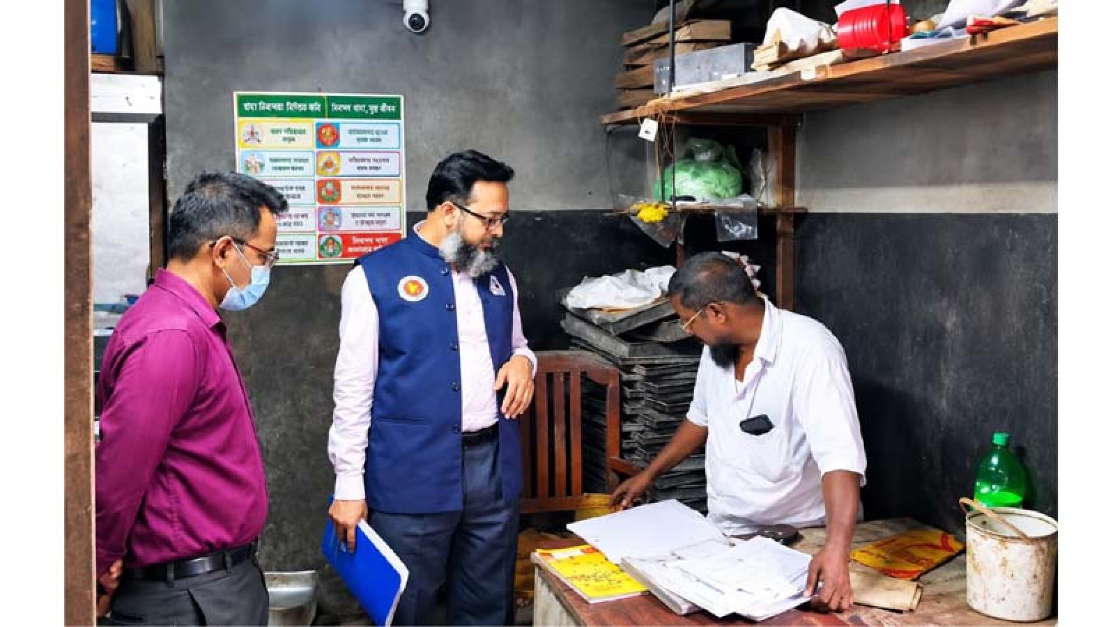 রাজশাহীতে অনুমোদনহীন বেকারিকে ১০ হাজার টাকা জরিমানা