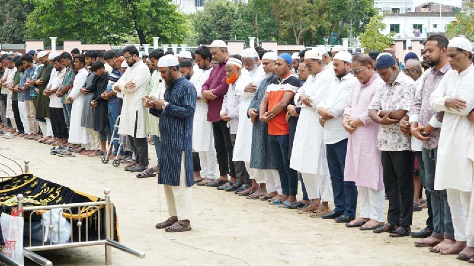 জয়নব বেগমের জানাযা নামাজ অনুষ্ঠিত