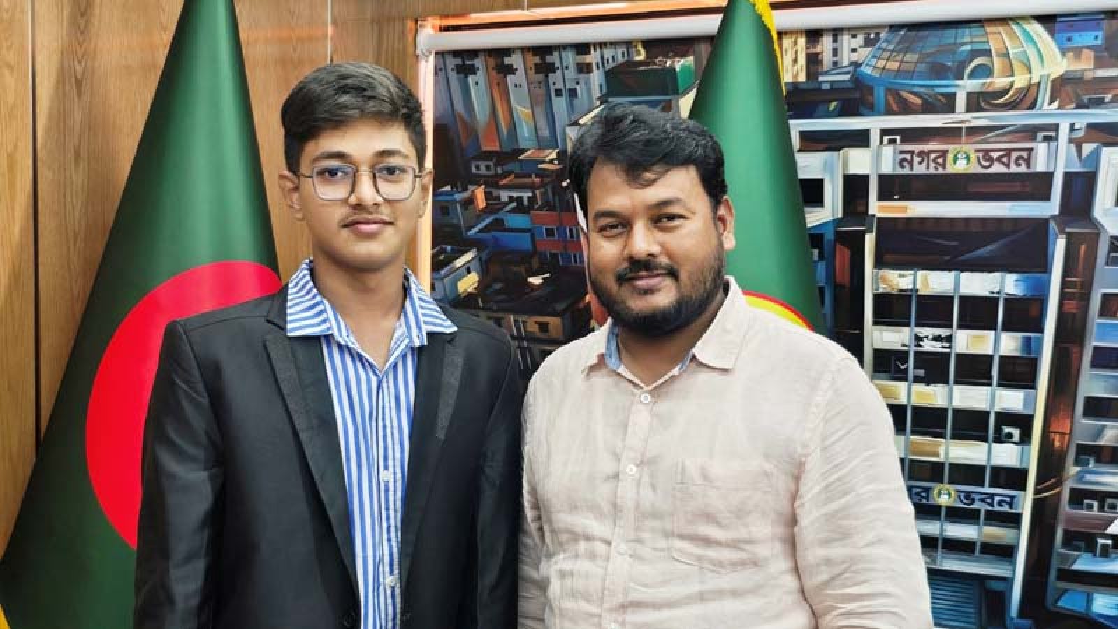 রাসিক প্রশাসকের সাথে মেধাবী শিক্ষার্থী ত্বাকির সাক্ষাৎ