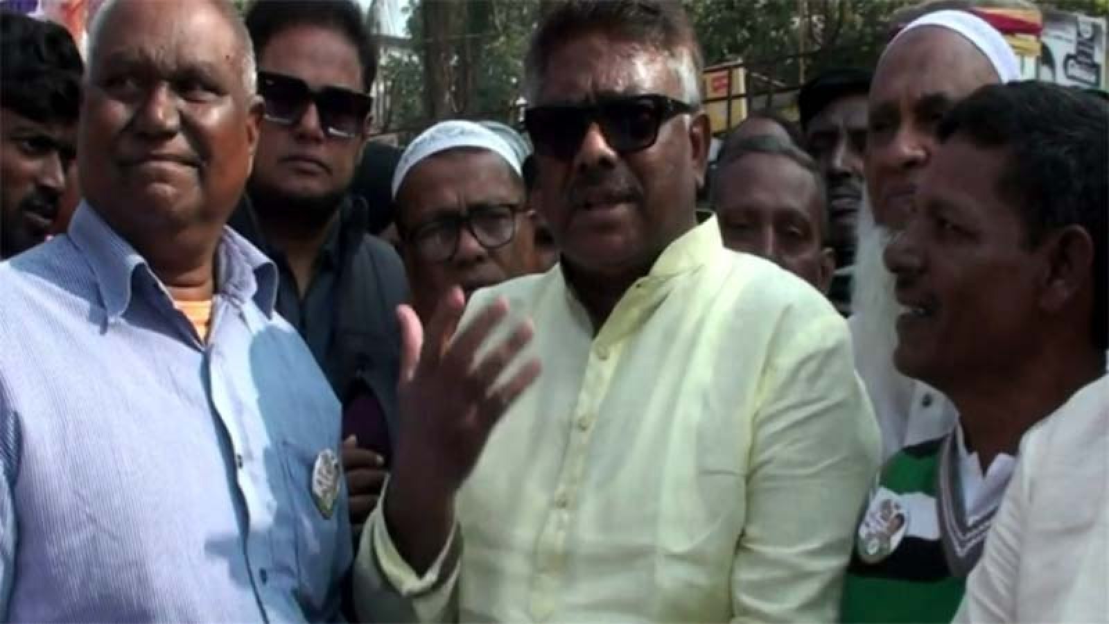 আমরা বাংলাদেশি, হরিজন ও হিন্দু-মুসলিম আমাদের কোন বিভেদ নাই : দুলু