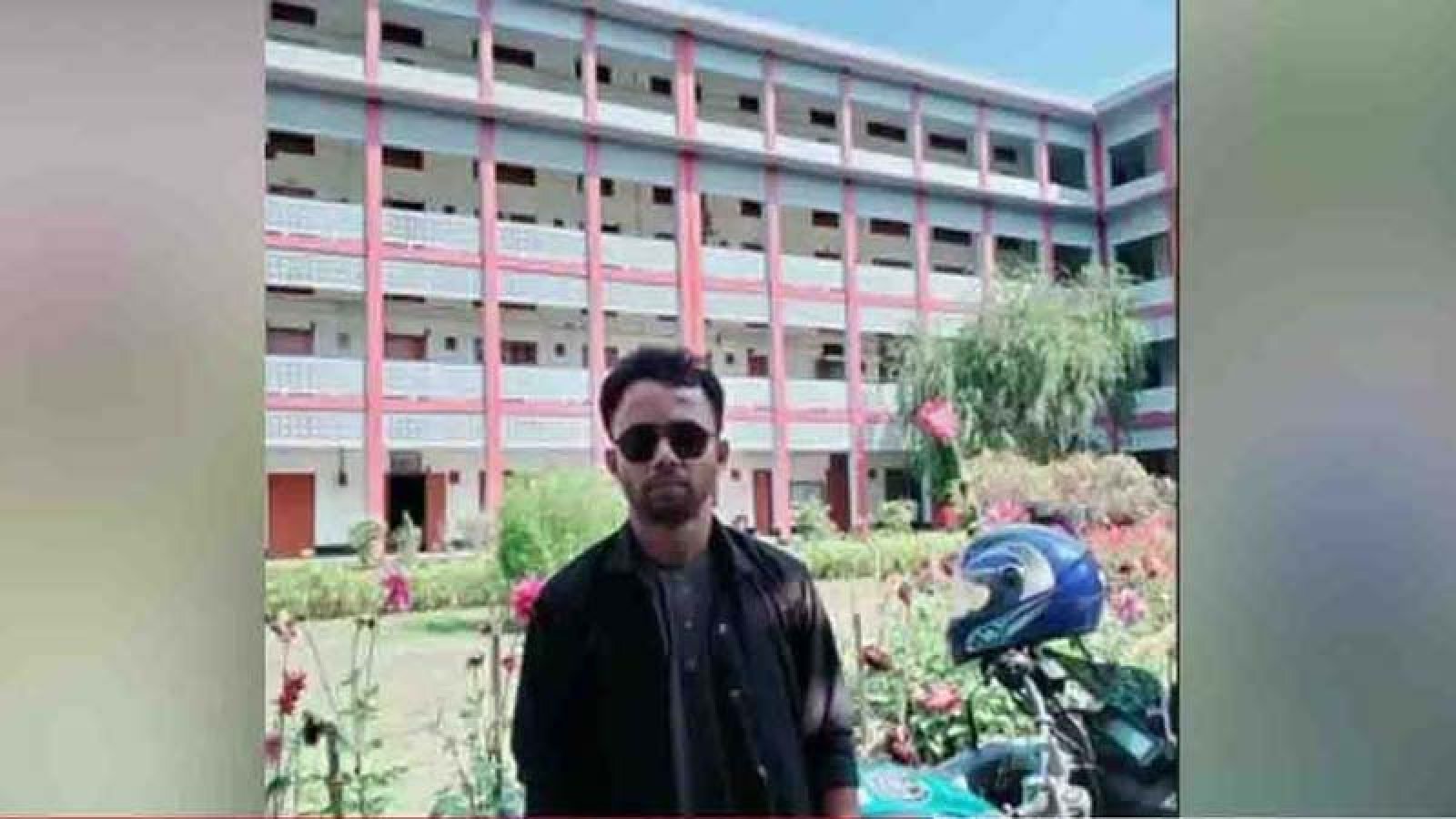 প্রেমে রাজি না হওয়ায় রাবি শিক্ষার্থীকে পিস্তল দেখিয়ে হুমকির অভিযোগ