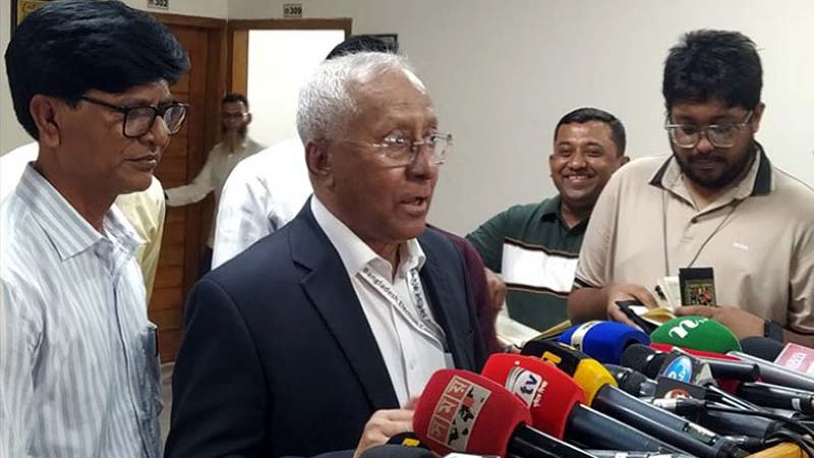 সংরক্ষিত নারী আসনে ভোট ১২ মে