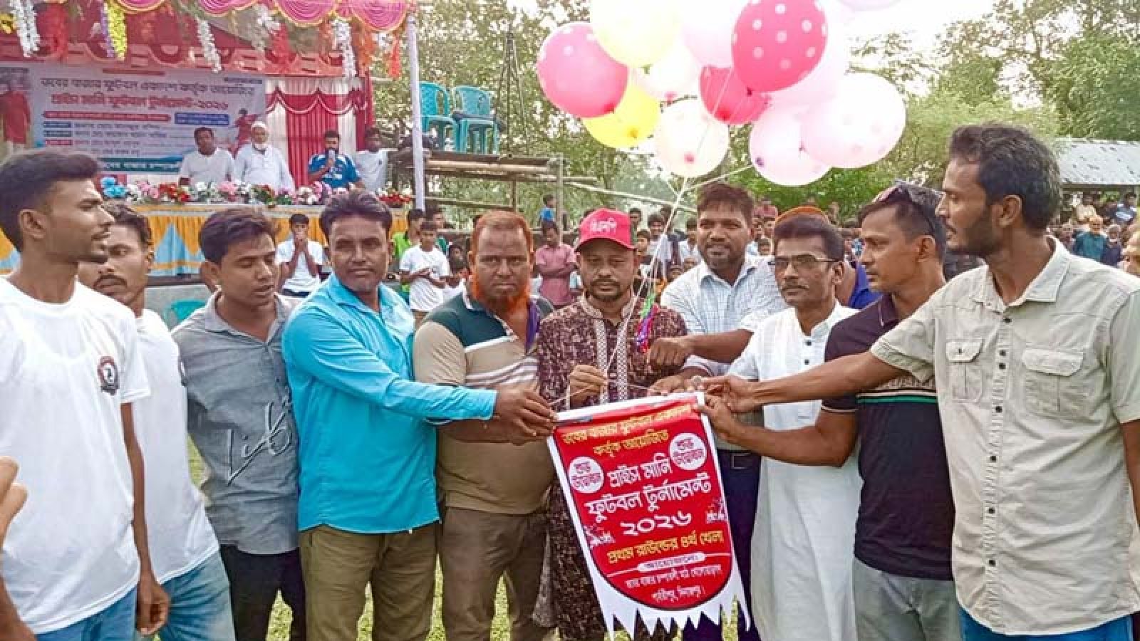 পার্বতীপুরে ফুটবল টুর্নামেন্টে দাউদপুর ফুটবল একাডেমি জয়ী
