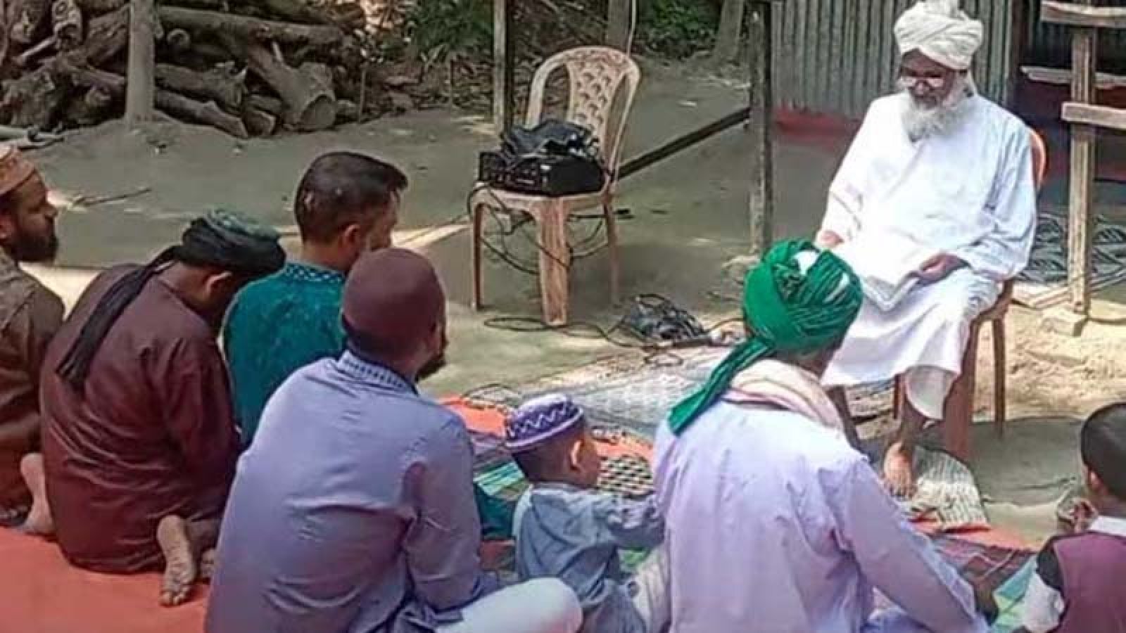 এবার মালিতে চাঁদ দেখা যাওয়ায় চাঁদপুরে ইদ উদযাপন