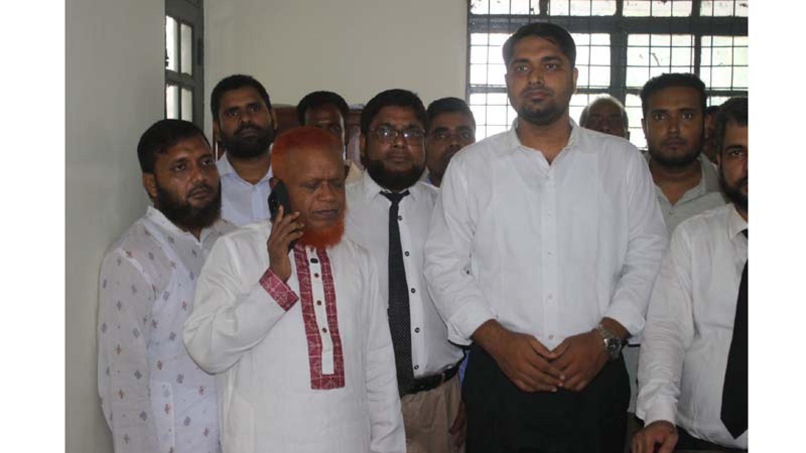চাঁপাইনবাবগঞ্জে বিচারকের খাস কামরা ও এজলাস ভাঙচুরের ঘটনাস্থল পরিদর্শনে এমপি বুলবুল