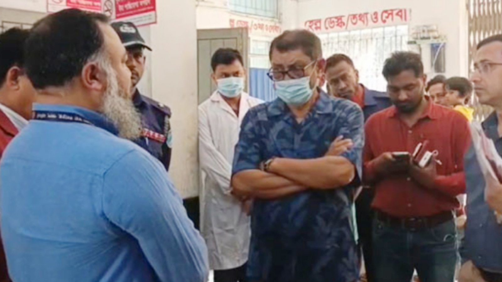 হঠাৎ হাসপাতাল পরিদর্শনে স্বাস্থ্যমন্ত্রী, অনুপস্থিত পেলেন ৮ চিকিৎসককে