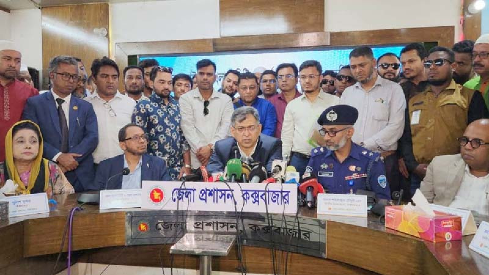 হাদি হত্যার দুই আসামিকে দেশে ফেরানোর উদ্যোগ নেওয়া হচ্ছে : স্বরাষ্ট্রমন্ত্রী