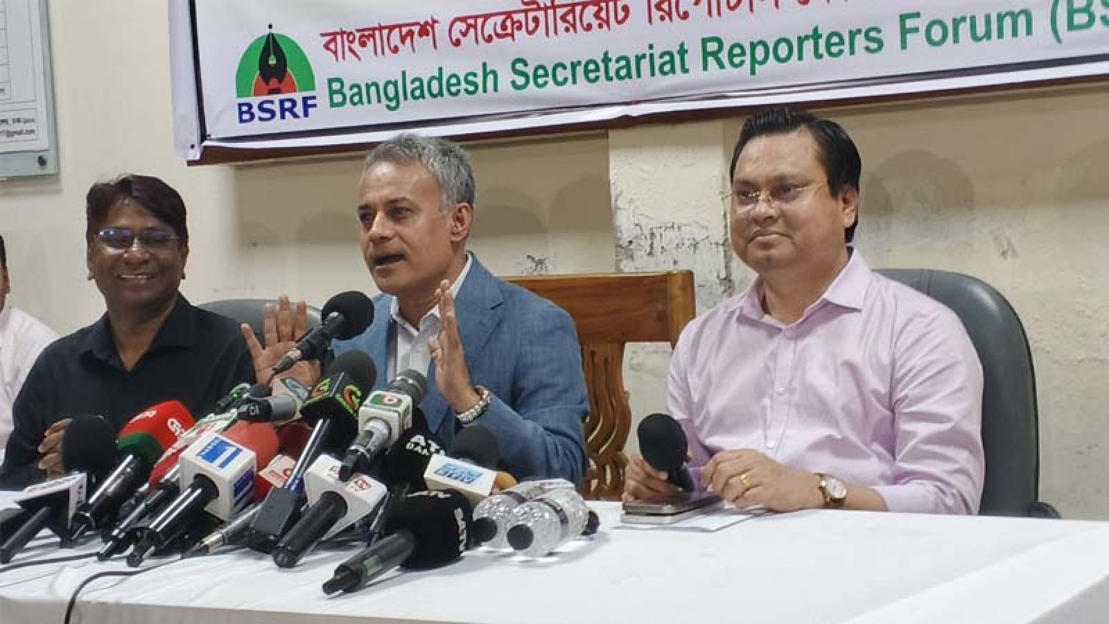 পদ্মা সেতুর পিলারের পাশে মাটি কাটা ঝুঁকিপূর্ণ নয়: মন্ত্রী