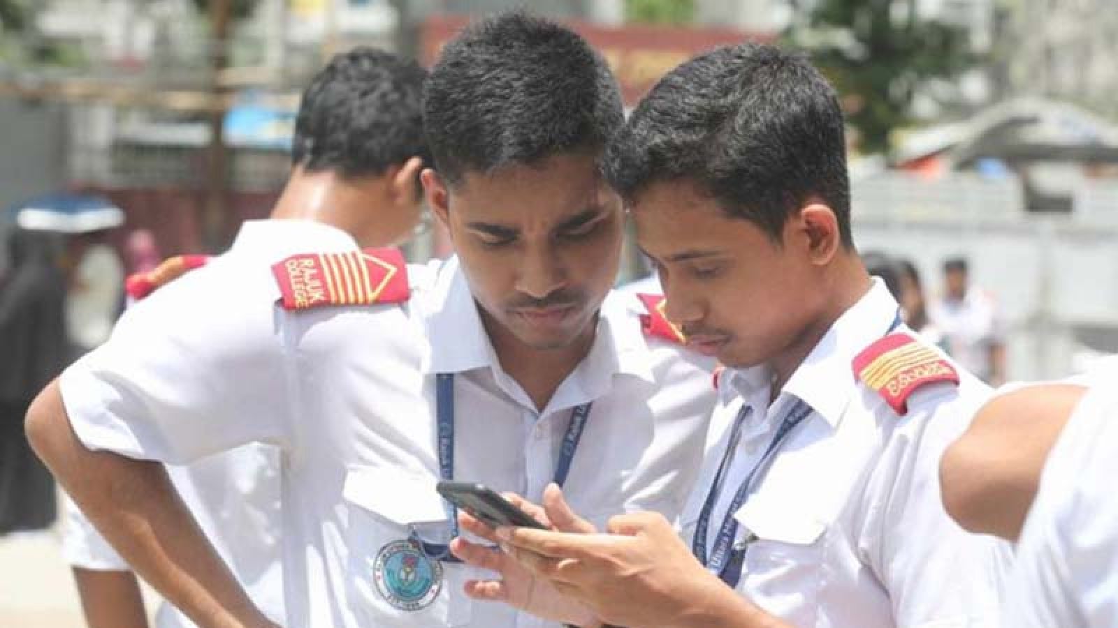 এসএসসির ফল পেতে লাগবে আরও ৮-১০ দিন