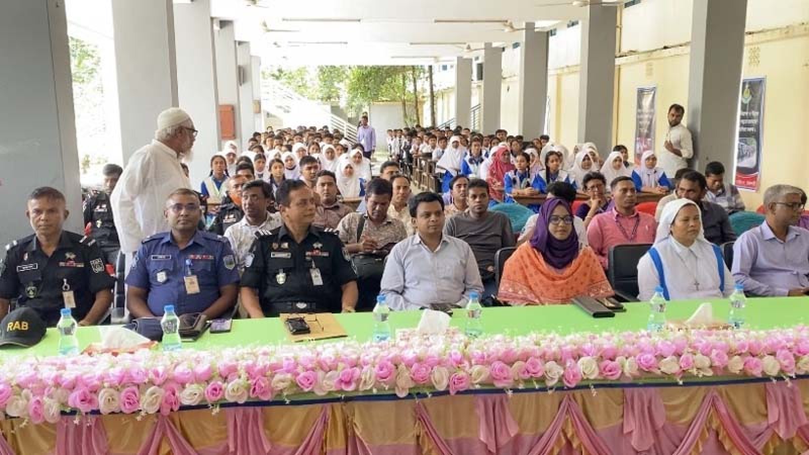 বড়াইগ্রামে র‌্যাব-৫, সিপিসি-২ নাটোরের আয়োাজনে টাউনহল সভা অনুষ্ঠিত