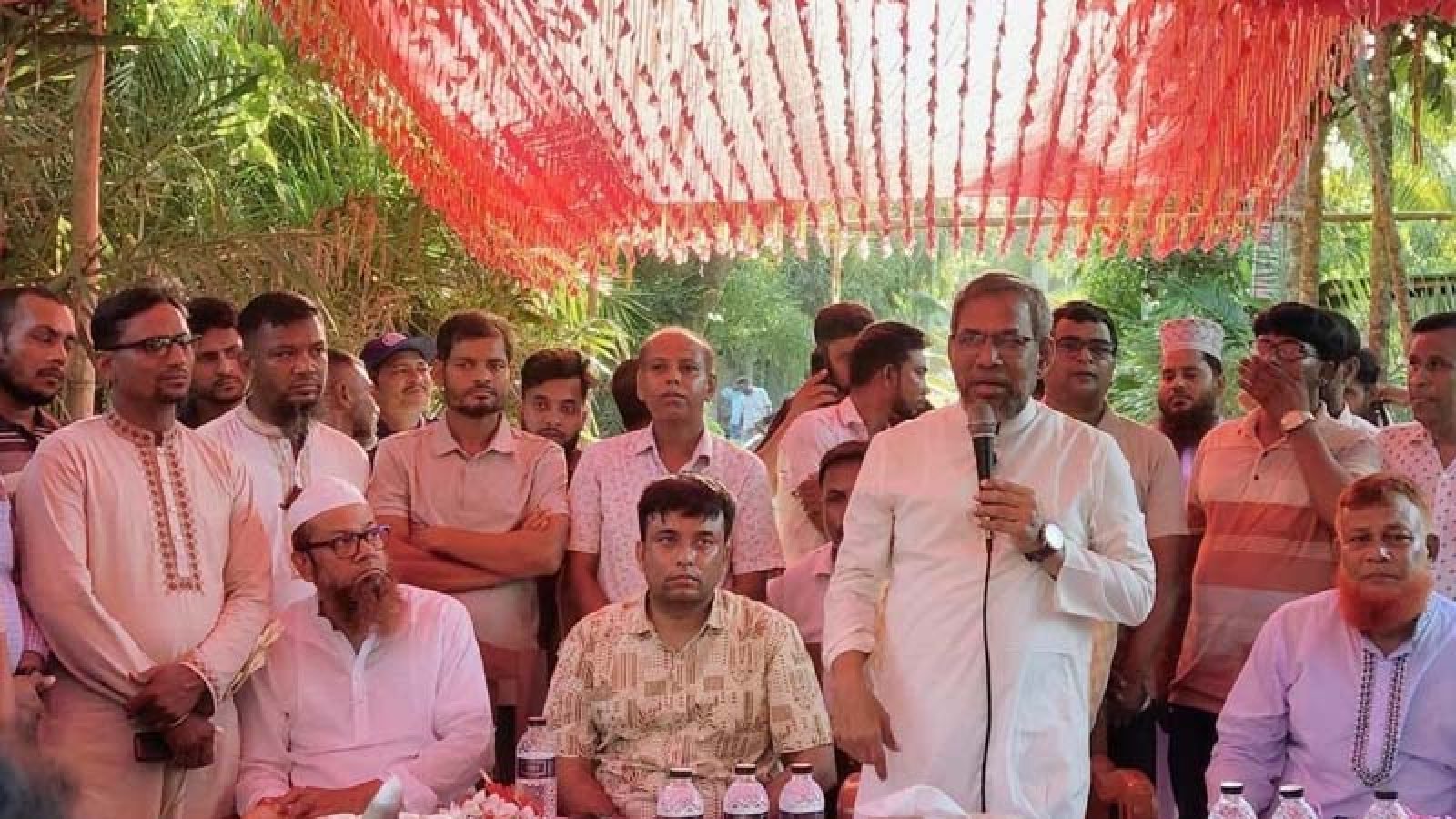 গুরুদাসপুরে রাস্তা নির্মাণের উদ্বোধন