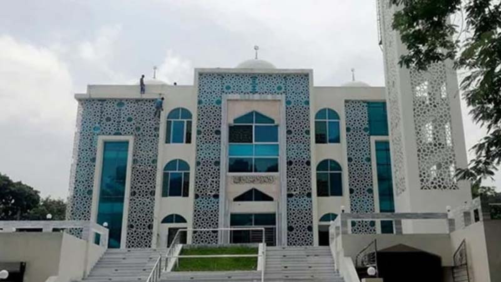 ইমাম, মুয়াজ্জিন ও পুরোহিতদের সম্মানী নির্ধারণ