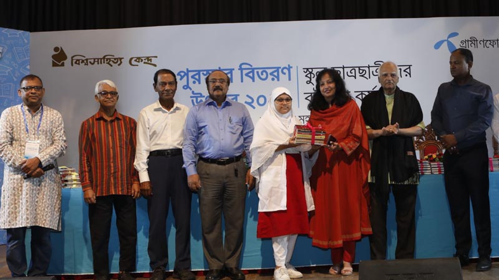 রাজশাহীতে বিশ্বসাহিত্য কেন্দ্রের বইপড়া কর্মসূচির পুরস্কার বিতরণ উৎসব