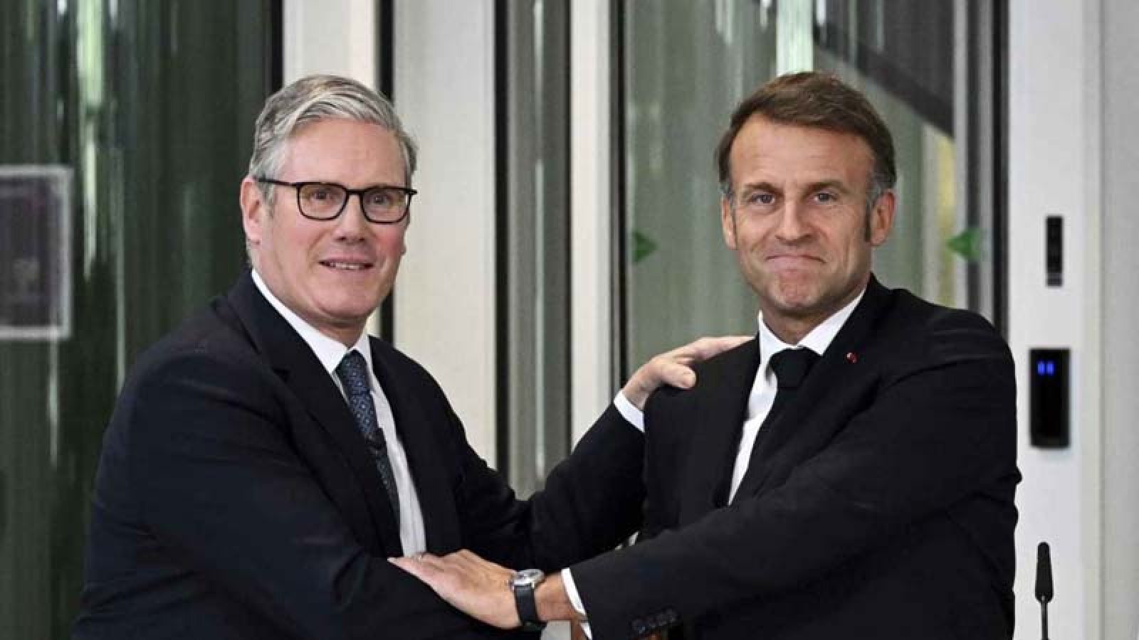 হরমুজ নিয়ে ম্যাক্রোঁ-স্টারমারের উদ্যোগে প্যারিসে বিশেষ সম্মেলন