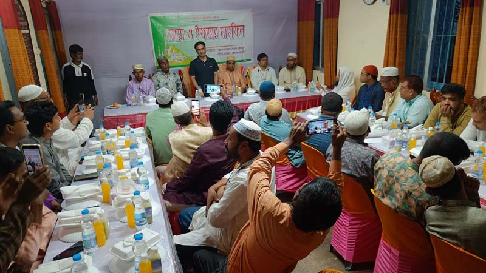 বাগমারা প্রেসক্লাবের আয়োজনে ইফতার ও দোয়া মাহফিল অনুষ্ঠিত