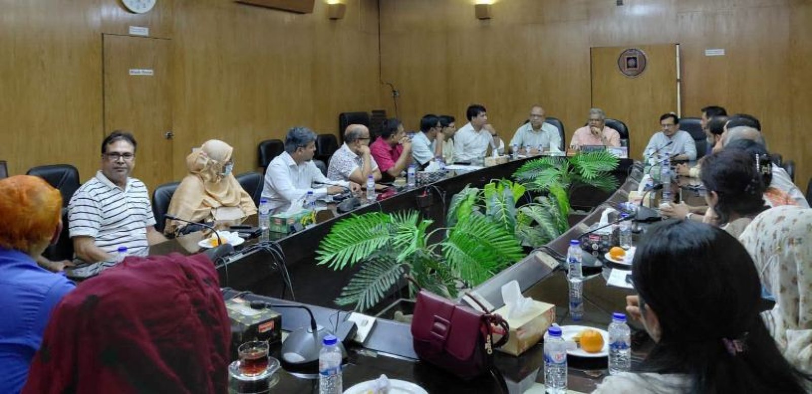 রাবিতে ডেঙ্গু প্রতিরোধে হল প্রাধ্যক্ষদের সঙ্গে জরুরি সভা