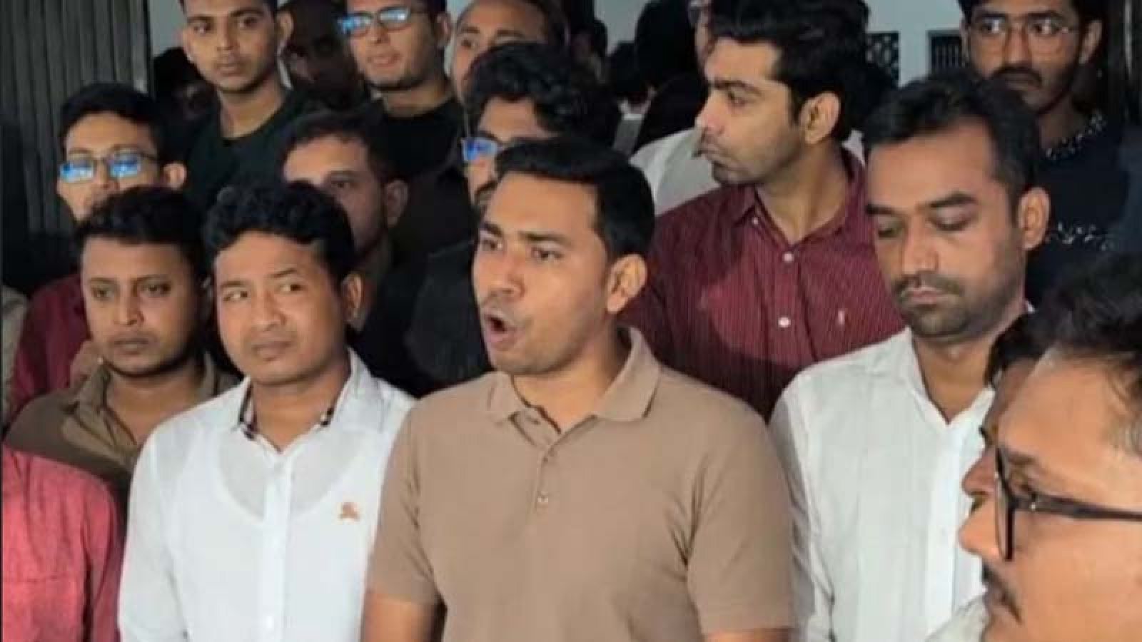 ডাকসু থেকে জিন্নাহর ছবি অপসারণে কঠোর হুঁশিয়ারি ছাত্রদলের