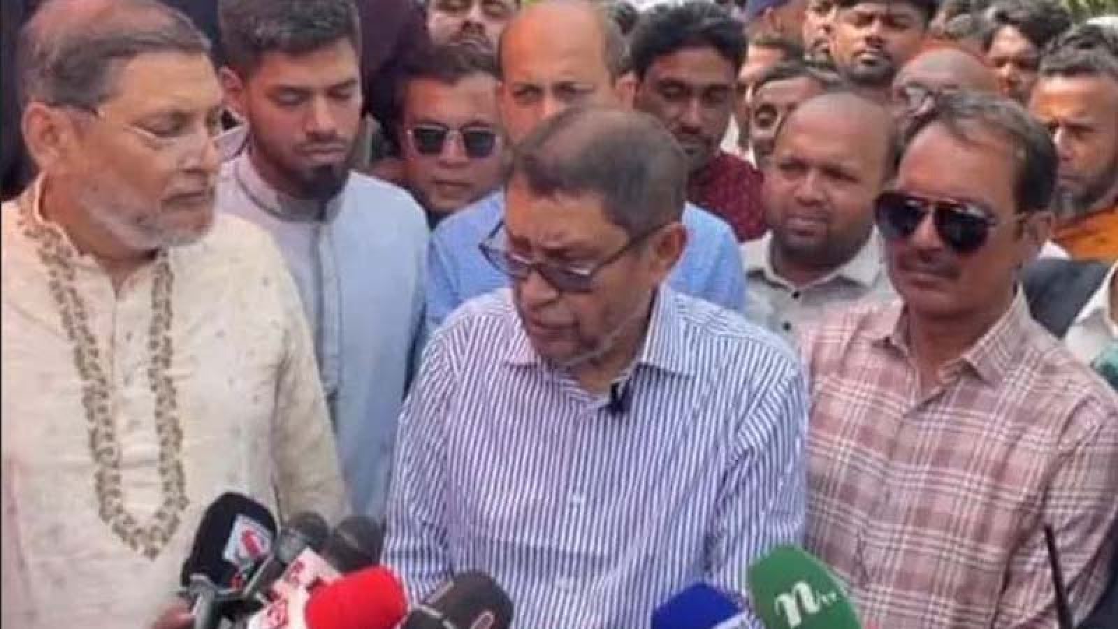 মানুষকে ডাক্তারের পেছনে না, ডাক্তার মানুষের পেছনে ঘুরবে: স্বাস্থ্যমন্ত্রী