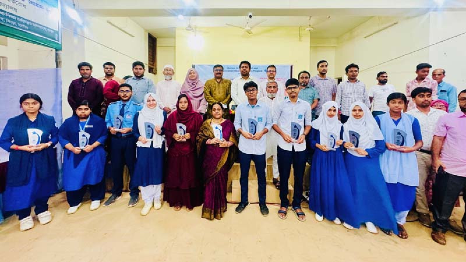 সিংড়ায় স্টার্টআপ, বিজ্ঞান প্রকল্প ও উদ্ভাবনী ধারণা প্রদর্শনী অনুষ্ঠিত