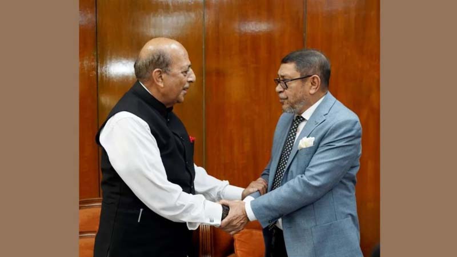বাংলাদেশের প্রধানমন্ত্রীর ভারত সফরের জন্য দিল্লি অপেক্ষা করছে: দীনেশ ত্রিবেদী