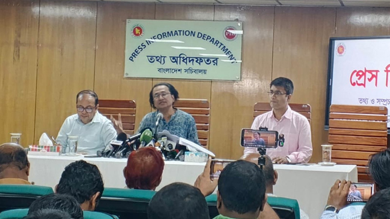 আ.লীগের নেতাকর্মীসহ যে কেউ স্থানীয় নির্বাচন করতে পারবে: প্রধানমন্ত্রীর উপদেষ্টা