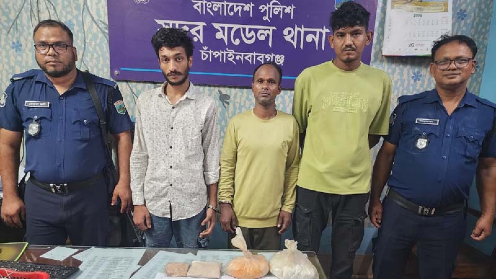 চাঁপাইনবাবগঞ্জে সাংবাদিকের ওপর হামলার ঘটনায় তিনজন গ্রেফতার