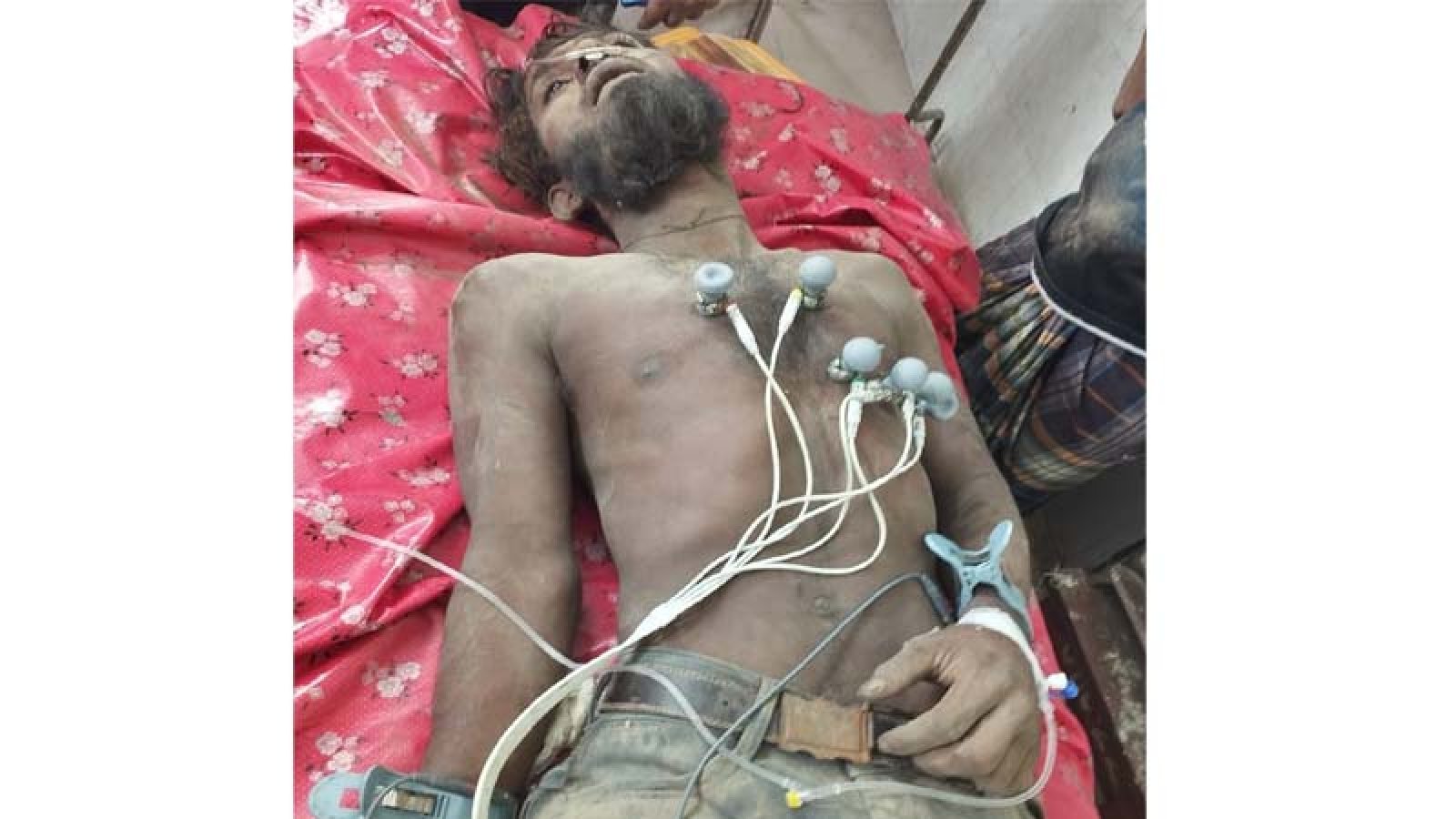 চাঁপাইনবাবগঞ্জে গরুচুরি সন্দেহে গণপিটুনিতে যুবকের মৃত্যু