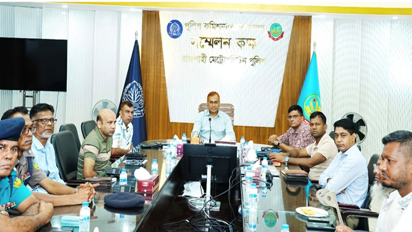নগরীতে সিএনজি মালিক সমিতির সঙ্গে আরএমপির কমিশনারের মতবিনিময় সভা অনুষ্ঠিত