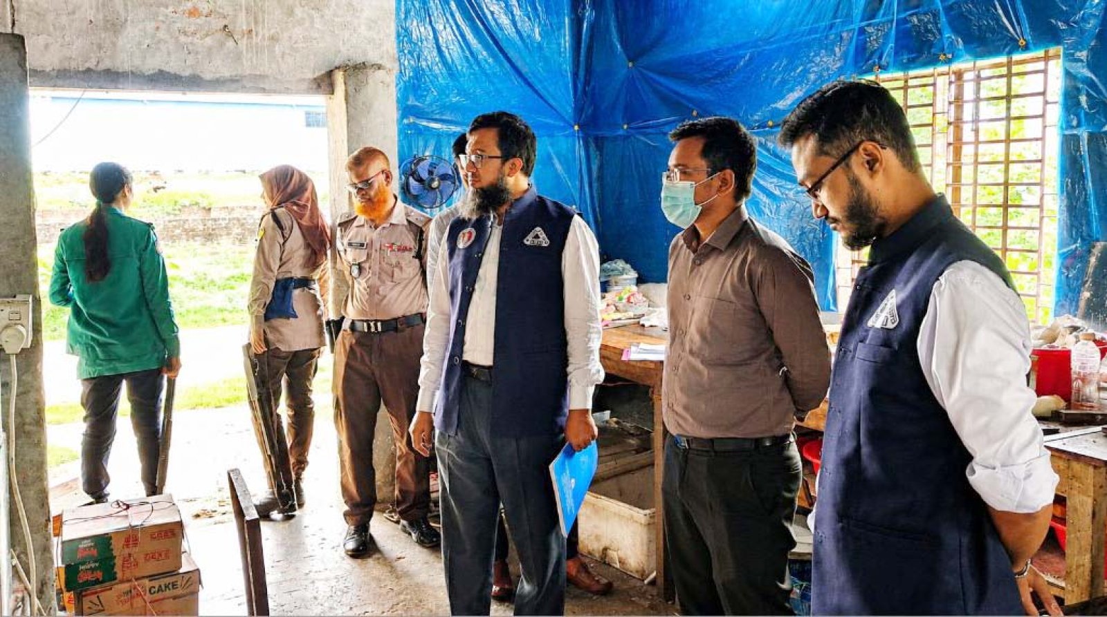 ‘খাবার পানি ও জন্মদিনের কেক’ উৎপাদনকারী দুই প্রতিষ্ঠানকে জরিমানা