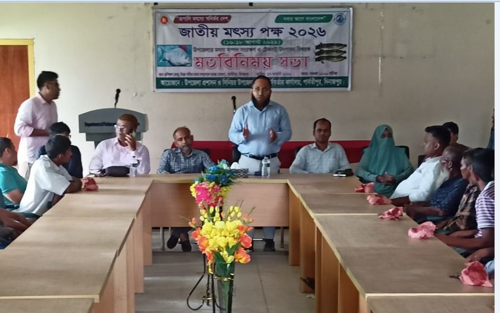পার্বতীপুরে কুইজ প্রতিযোগিতা ও জেলেদের নিয়ে মতবিনিময় সভা