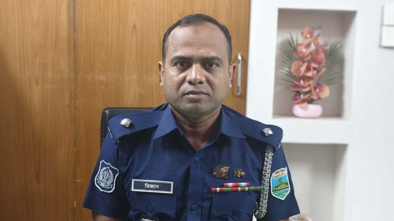 মোহনপুর থানায় নবাগত ওসি মিজানুর রহমানের যোগদান