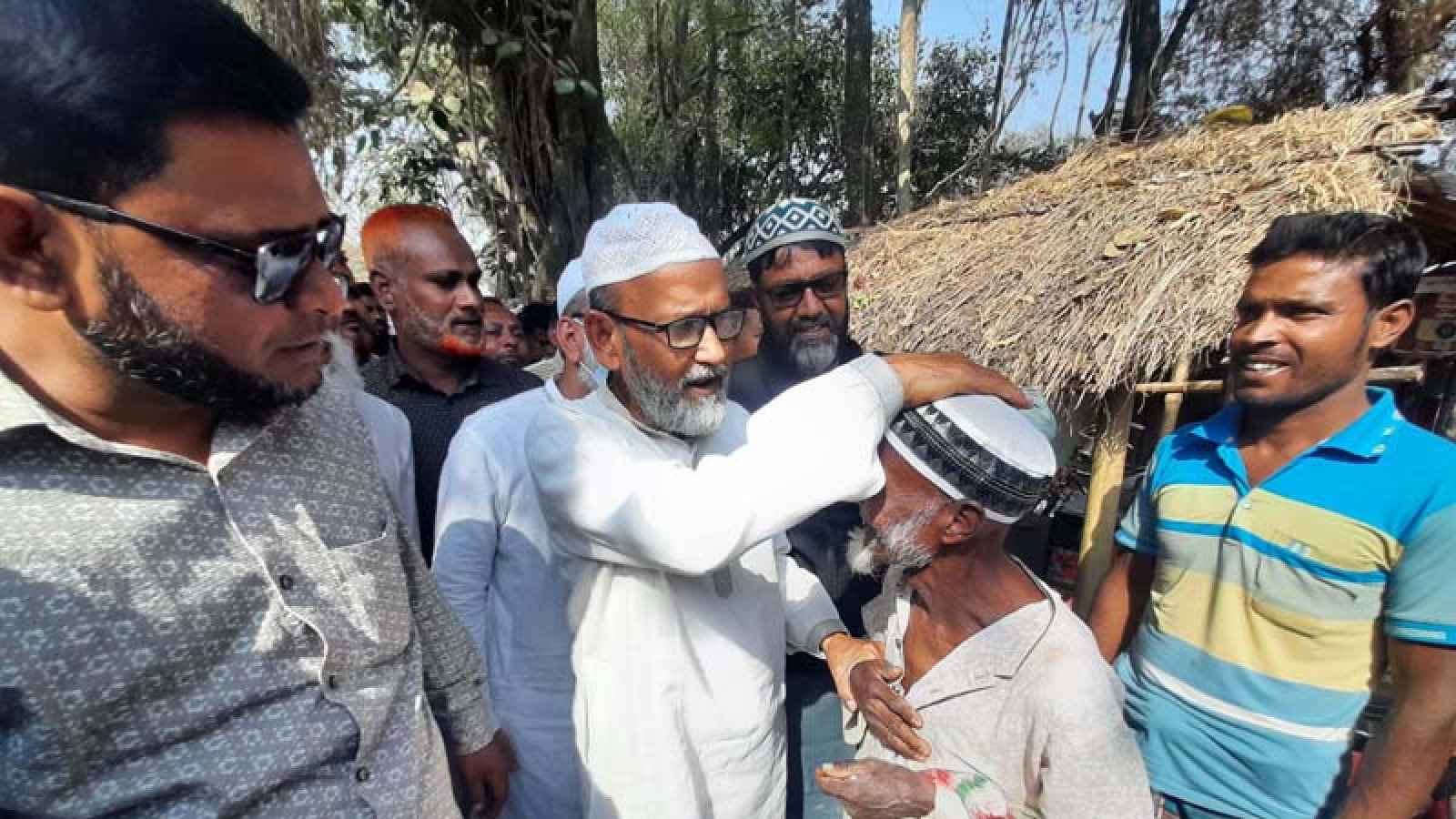 পোরশায় নির্বাচন পরবর্তী গণসংযোগ এমপি মোস্তাফিজুর রহমানের