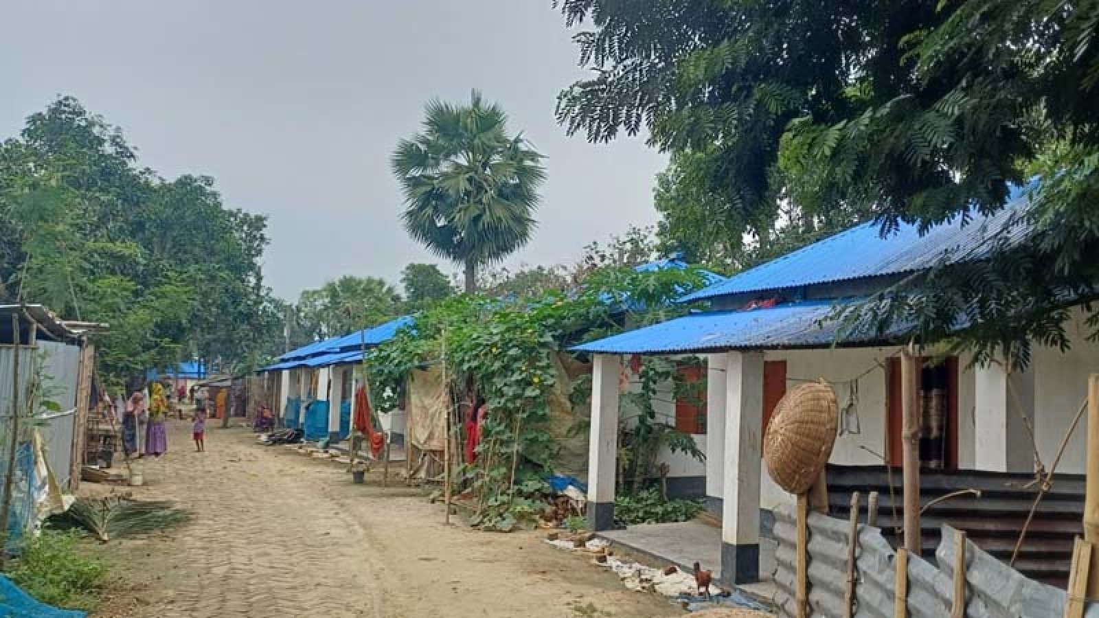 আশ্রয়ণ প্রকল্পের ঘর ভেঙে তৈরি পাঁকা ঘর বরাদ্দে আত্মীয়করণ ও স্বজন প্রীতি