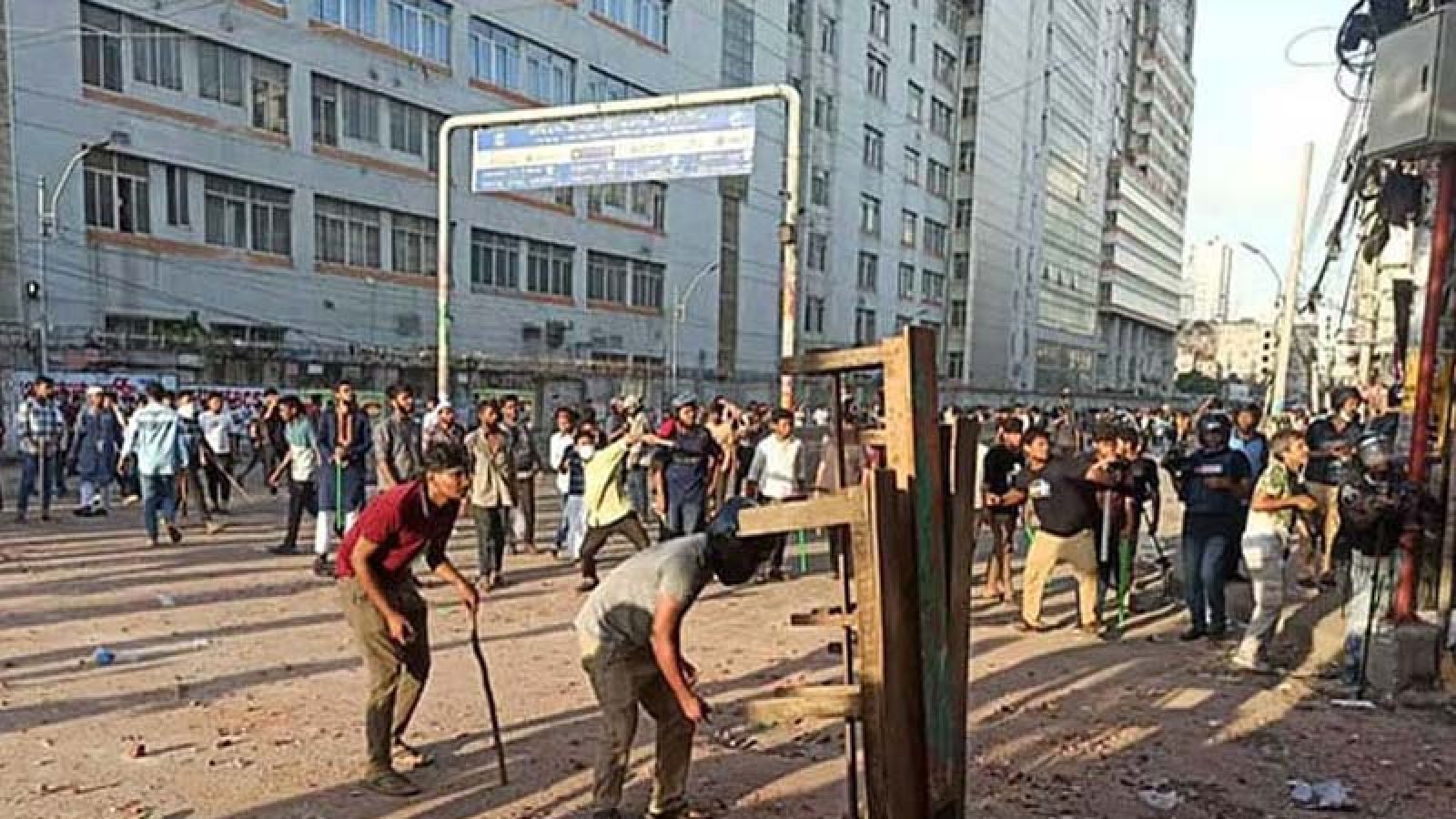 জুলাইয়ে হত্যা: ‘শহীদ’ এখন সৌদি আরবে, মামলার বাদী ভুয়া