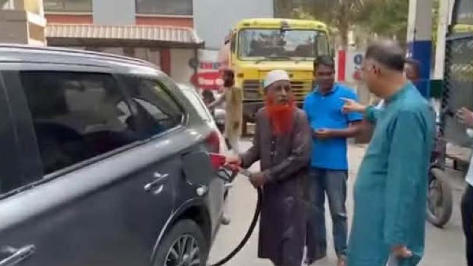 গুজবে কান না দেওয়ার আহ্বান জ্বালানিমন্ত্রীর