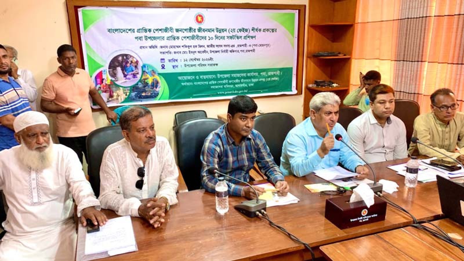 পবায় প্রান্তিক পেশাজীবীদের দক্ষতা বাড়াতে সফটস্কিল প্রশিক্ষণ শুরু