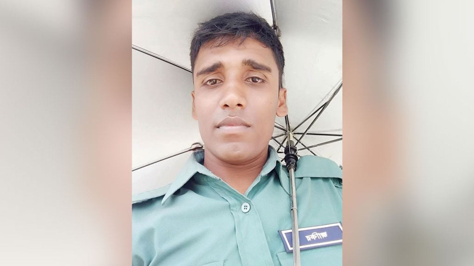 ছিনতাইয়ের ২০ ভরি স্বর্ণ নিয়ে ছুটিতে পুলিশ সদস্য