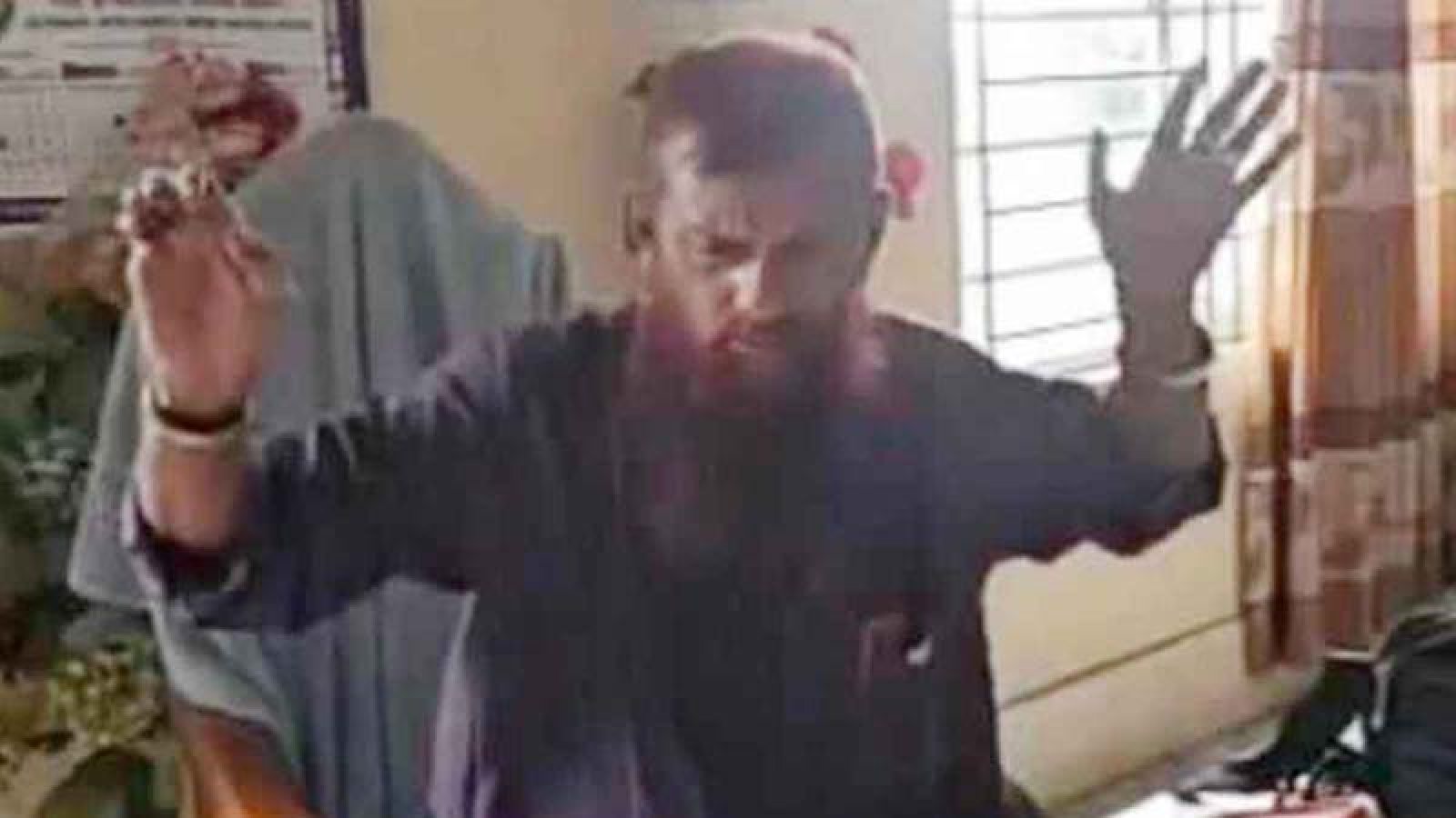 স্কুলে মদ্যপান-মাতলামির অভিযোগে সেই শিক্ষক বরখাস্ত, এমপিও স্থগিত