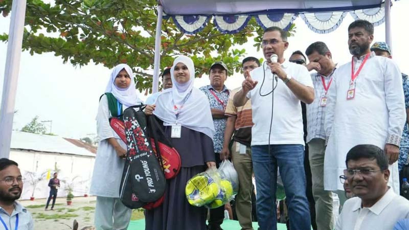 কিছু রাজনৈতিক দল অরাজকতা তৈরির চেষ্টা করছে: প্রধানমন্ত্রী