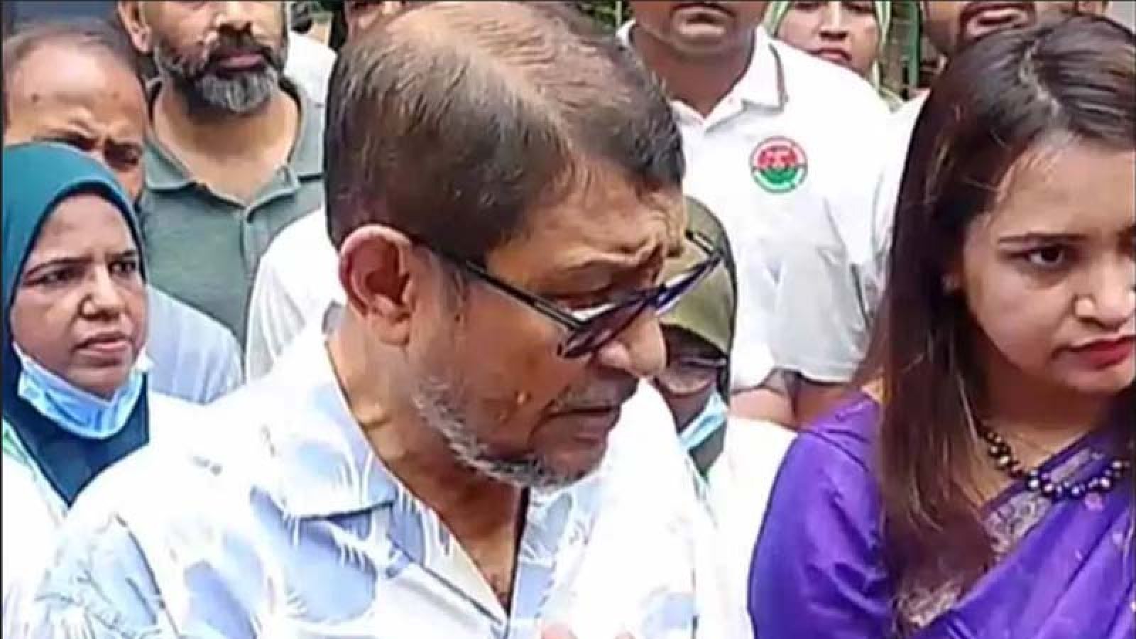 সরকারি হাসপাতালের সামনে কোনো ক্লিনিকের অনুমোদন দেওয়া হবে না : স্বাস্থ্যমন্ত্রী
