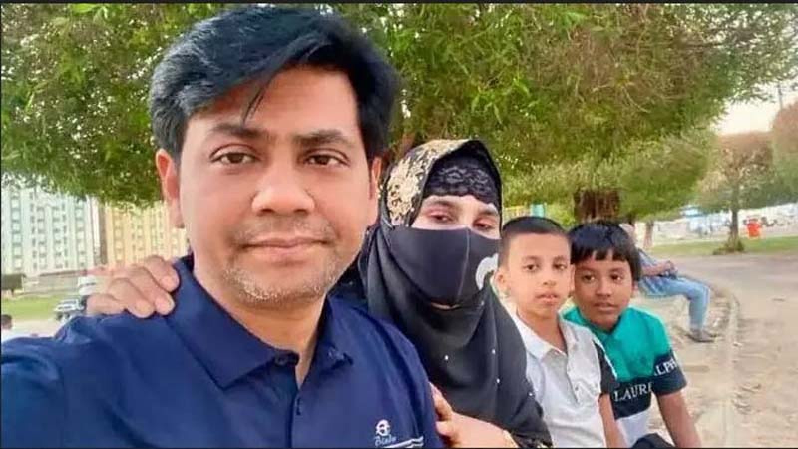 স্ত্রী-সন্তানকে বাঁচিয়ে চিরবিদায় নিলেন নিউইয়র্কের ‘সুপারহিরো বাবা’